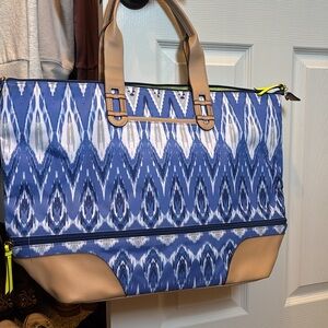 Stella & Dot travel tote never used